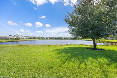 17285 Hadlow Pl, Fort Myers, FL 33967 - Photo 4