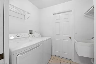 202 SW 11th Ter, Cape Coral, FL 33991 - Photo 14
