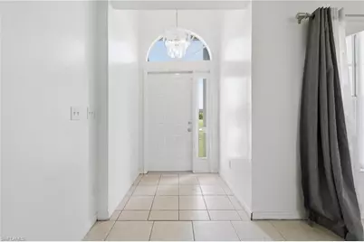 202 SW 11th Ter, Cape Coral, FL 33991 - Photo 8