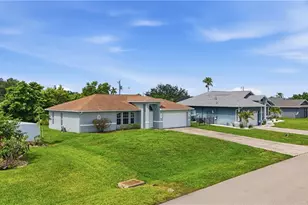 202 SW 11th Terrace, Cape Coral, FL 33991 - Photo 26