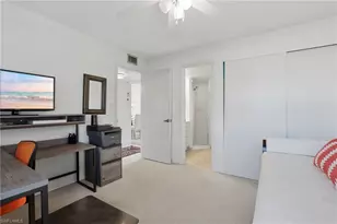 1086 Forest Lakes Dr, Naples, FL 34105 - Photo 32