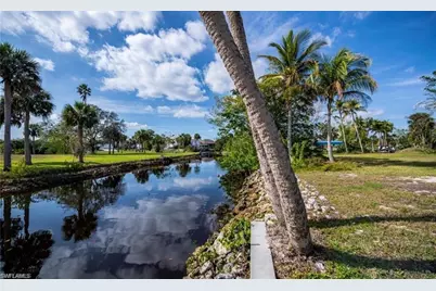 27201 Del Ln, Bonita Springs, FL 34135 - Photo 2