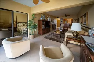 807 River Point Dr, Naples, FL 34102 - Photo 4