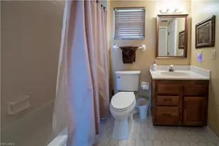 807 River Point Dr, Naples, FL 34102 - Photo 8