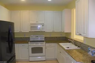 1400 Mariposa Cir, Naples, FL 34105 - Photo 4