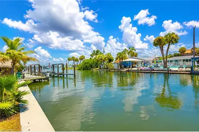 290 Ohio Ave, Fort Myers Beach, FL 33931 - Photo 6