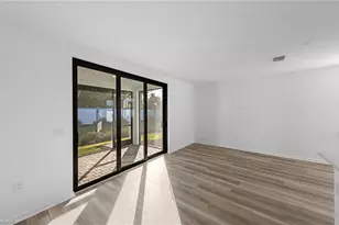 27818 Solis Grande Dr, Bonita Springs, FL 34135 - Photo 10