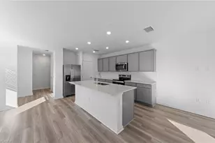 27818 Solis Grande Dr, Bonita Springs, FL 34135 - Photo 12