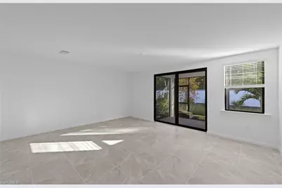 27828 Solis Grande Dr, Bonita Springs, FL 34135 - Photo 14