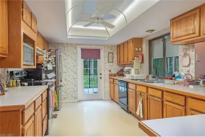 6040 Lancewood Way, Naples, FL 34116 - Photo 8