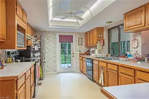 6040 Lancewood Way, Naples, FL 34116 - Photo 8
