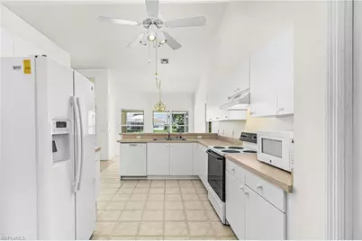 5157 Lochwood Ct, Naples, FL 34112 - Photo 12