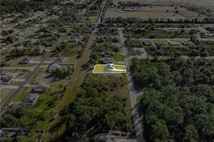 556 Woodview Dr, Lehigh Acres, FL 33972 - Photo 32