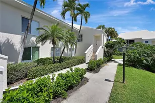 776 Willowbrook Dr, Naples, FL 34108 - Photo 26