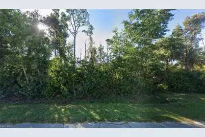 3613 Citrus St, Saint James City, FL 33956 - Photo 2