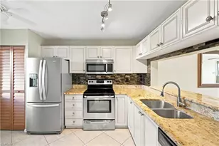 5980 Amherst Dr, Naples, FL 34112 - Photo 4