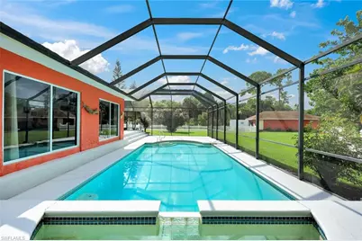 360 16th Ave NW, Naples, FL 34120 - Photo 2