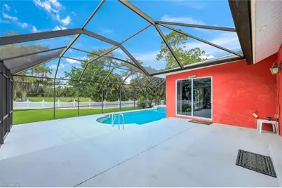 360 16th Ave NW, Naples, FL 34120 - Photo 30
