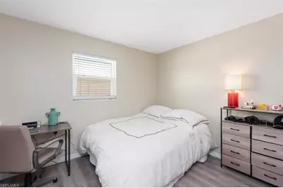 1021 3rd St S #102, Naples, FL 34102 - Photo 10