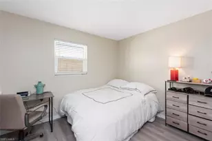1021 3rd St S, Naples, FL 34102 - Photo 10