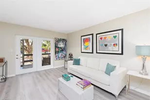 1021 3rd St S, Naples, FL 34102 - Photo 2