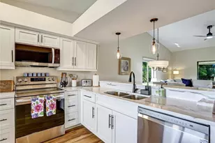 7300 St Ives Way, Naples, FL 34104 - Photo 10