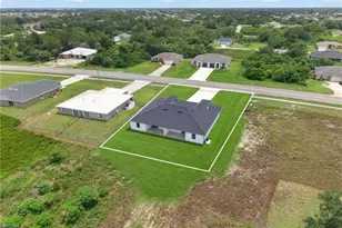 543/545 Alabama Rd S, Lehigh Acres, FL 33974 - Photo 4