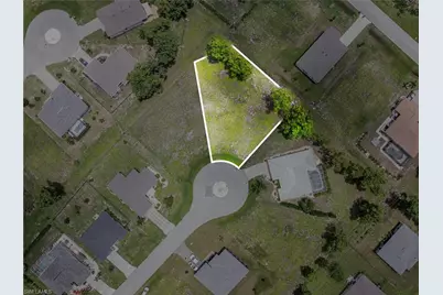 25482 Averio Ct, Punta Gorda, FL 33955 - Photo 6