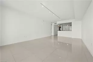 3000 Oasis Grand Blvd, Fort Myers, FL 33916 - Photo 14