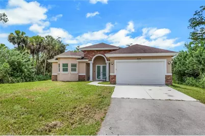 2530 22nd Ave NE, Naples, FL 34120 - Photo 2