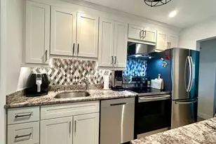 788 Park Shore Dr, Naples, FL 34103 - Photo 16