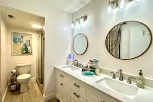 788 Park Shore Dr, Naples, FL 34103 - Photo 10