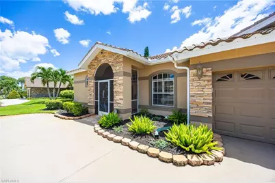 195 Palmetto Dunes Cir, Naples, FL 34113 - Photo 2