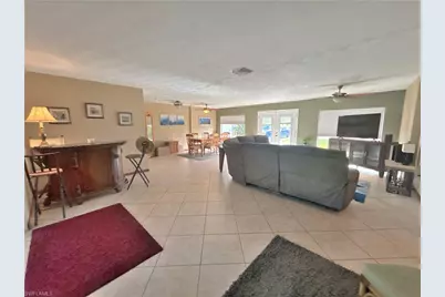 8512 Fordham St, Fort Myers, FL 33907 - Photo 10