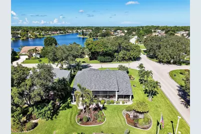 6832 Compton Ln S, Naples, FL 34104 - Photo 4