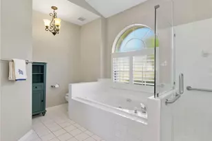 6832 Compton Ln S, Naples, FL 34104 - Photo 22
