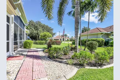 6832 Compton Ln S, Naples, FL 34104 - Photo 16