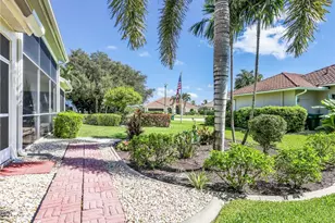 6832 Compton Ln S, Naples, FL 34104 - Photo 16