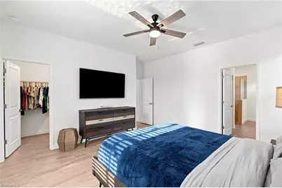 20273 Hartford Blvd, Estero, FL 33928 - Photo 14