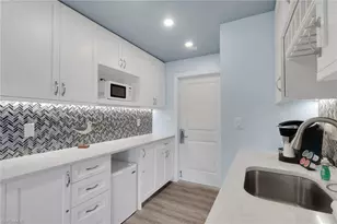 900 Broad Ave S, Naples, FL 34102 - Photo 8