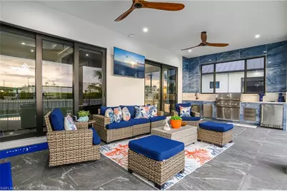 848 Rose Ct, Marco Island, FL 34145 - Photo 10