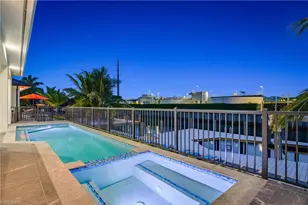 848 Rose Ct, Marco Island, FL 34145 - Photo 6