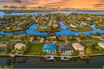 848 Rose Ct, Marco Island, FL 34145 - Photo 16