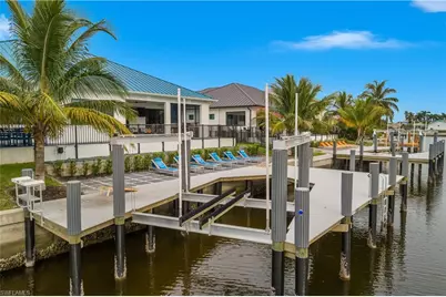 848 Rose Ct, Marco Island, FL 34145 - Photo 14