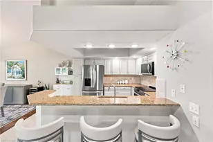 28032 Cavendish Ct, Bonita Springs, FL 34135 - Photo 10