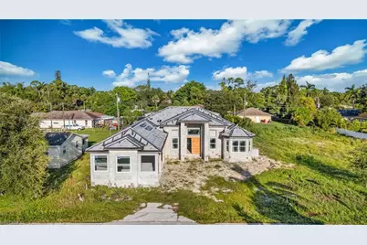 27549 Oregon St, Bonita Springs, FL 34135 - Photo 4