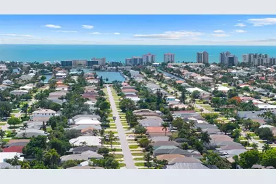 641 105th Ave N, Naples, FL 34108 - Photo 2