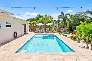 2736 Riverview Dr, Naples, FL 34112 - Photo 18