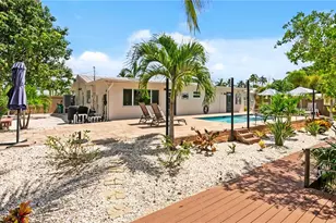 2736 Riverview Dr, Naples, FL 34112 - Photo 22