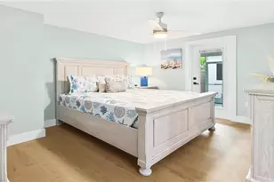 2736 Riverview Dr, Naples, FL 34112 - Photo 14